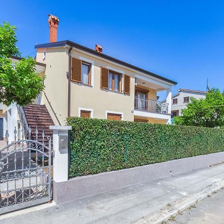 Rino Appartement Poreč Buitenkant foto
